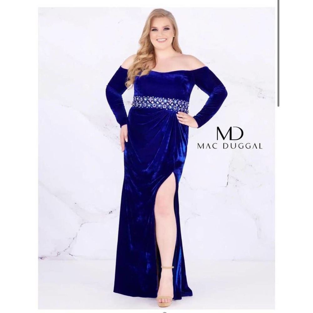 Mac Duggal Royal Blue Off-Shoulder Velvet Evening Gown